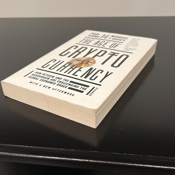 Paperback book: The Age of Cryptocurrency by Paul Vigna, Michael J Casey Used π - Picture 8 of 13